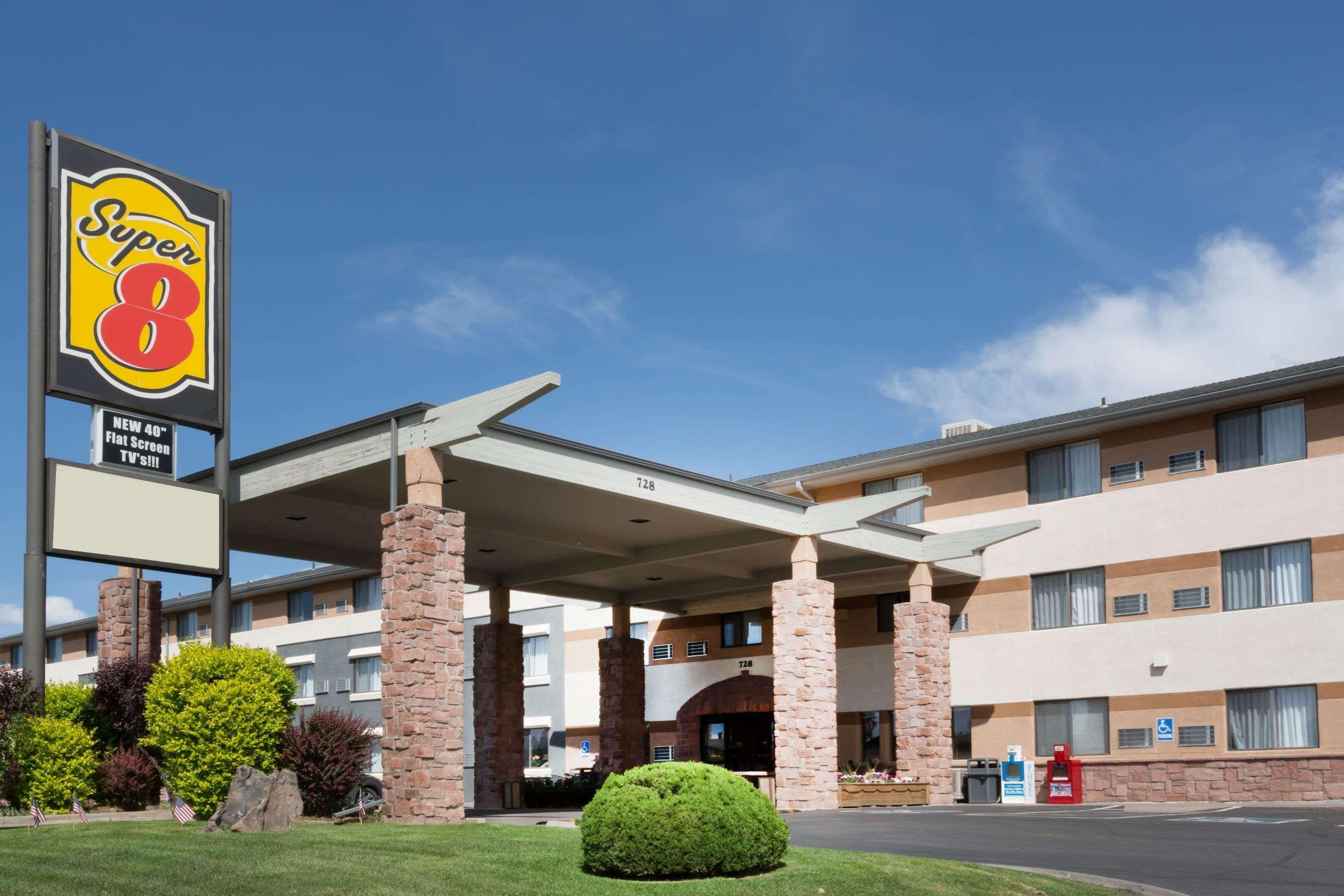 Hotel Super 8 By Wyndham Grand Junction Colorado Exterior foto